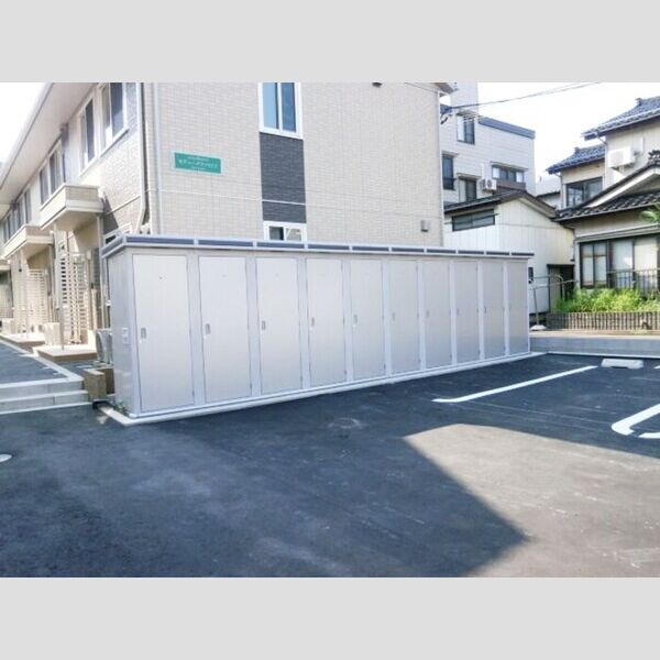 現地周辺 (物置)