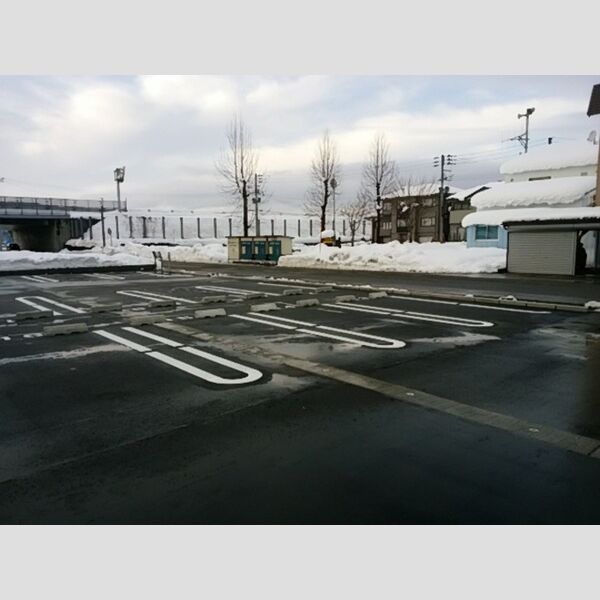 駐車場 (駐車場)