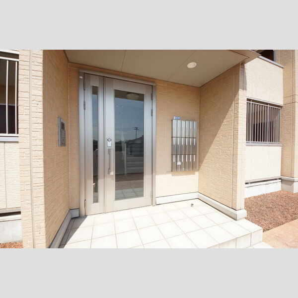 エントランス (エントランス)