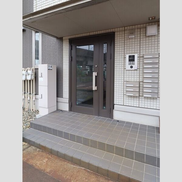 エントランス (オートロック・集合ポスト・宅配ボックス)