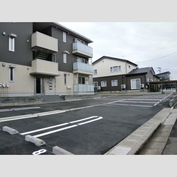 駐車場 (駐車場)