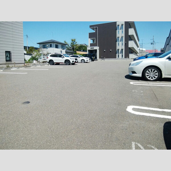 駐車場 (駐車場)