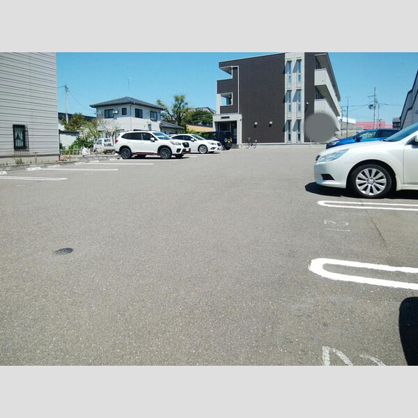 駐車場 (駐車場)