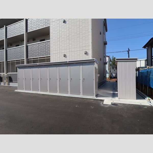 現地周辺 (物置)