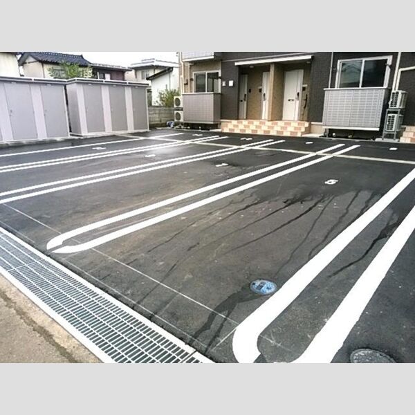 駐車場 (駐車場)