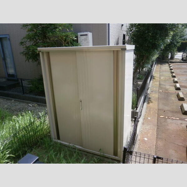 現地周辺 (物置)