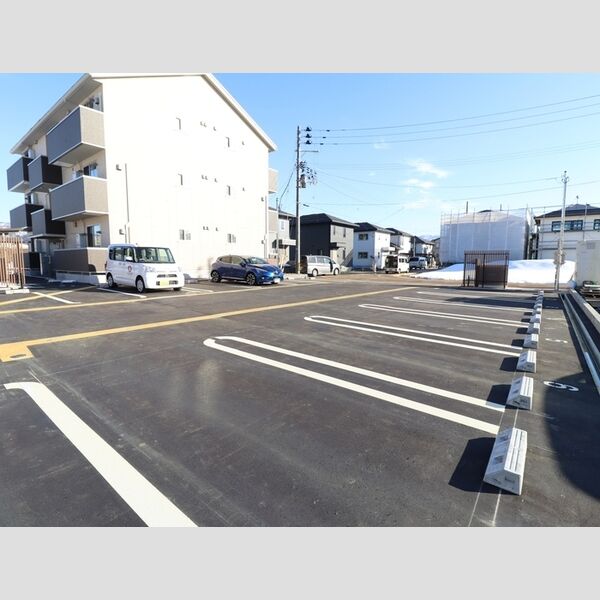 駐車場 (駐車場)