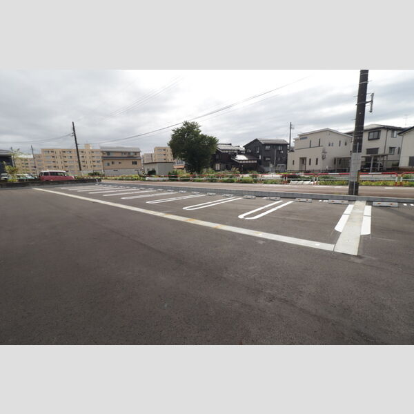 駐車場 (駐車場)