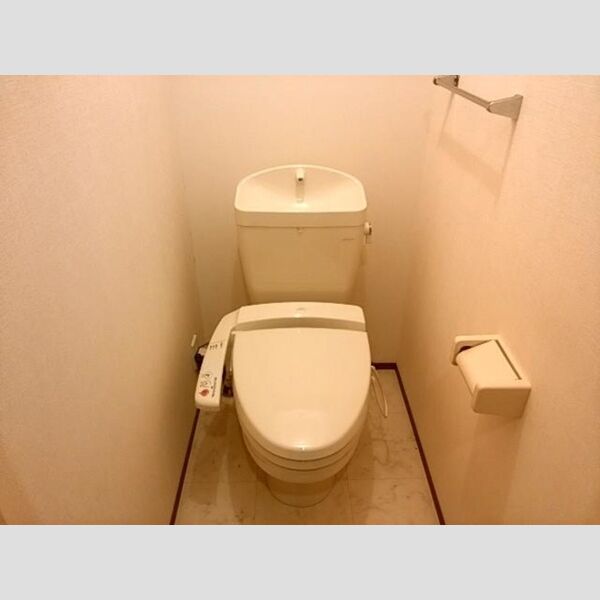 トイレ (温水洗浄暖房便座)