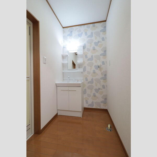 洗面所 (洗髪洗面化粧台)