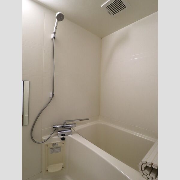 バス (ユニットバス)