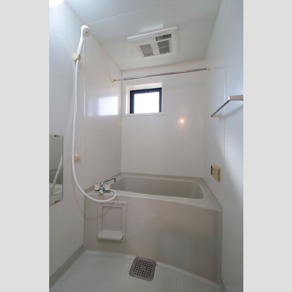 バス (ユニットバス)