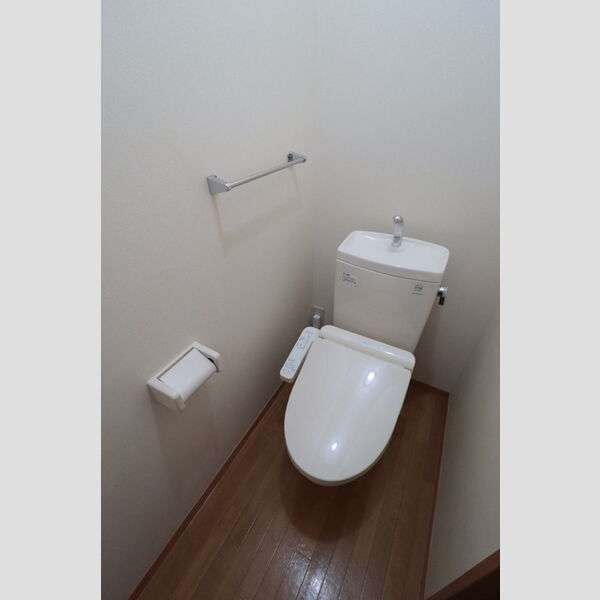 トイレ (温水洗浄暖房便座)