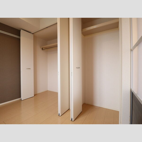 収納 (クローゼット・物入)