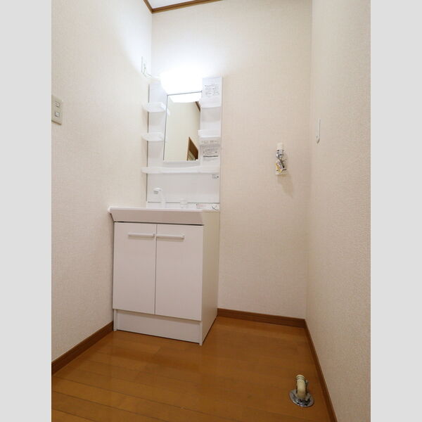 洗面所 (洗髪洗面化粧台)