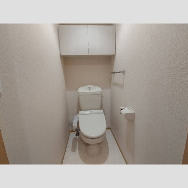 トイレ (温水洗浄暖房便座)