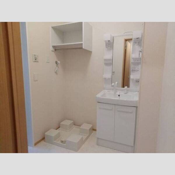 洗面所 (洗髪洗面化粧台)