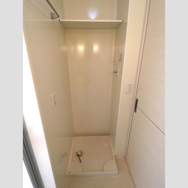 その他 (室内洗濯機置場)