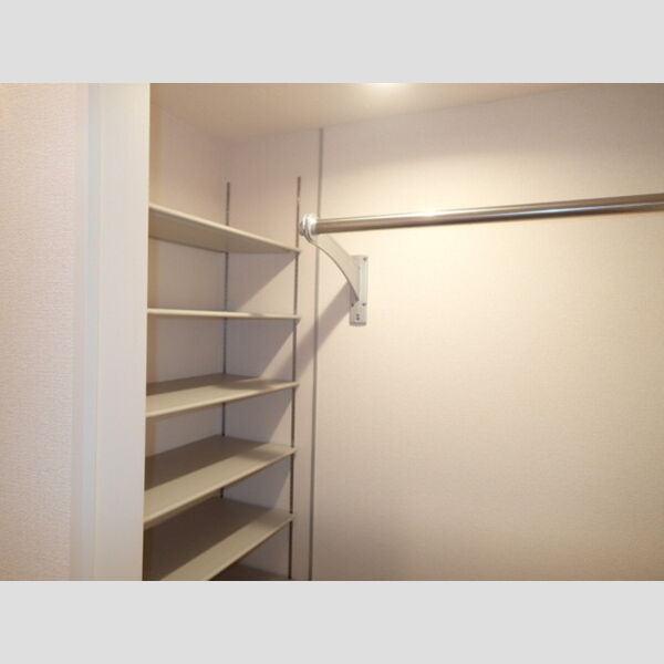 玄関 (シューズクローク)