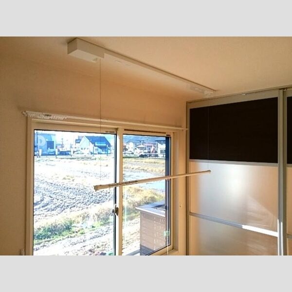 その他設備 (室内物干し)