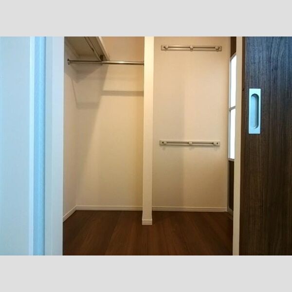 収納 (ウォークインクローゼット)