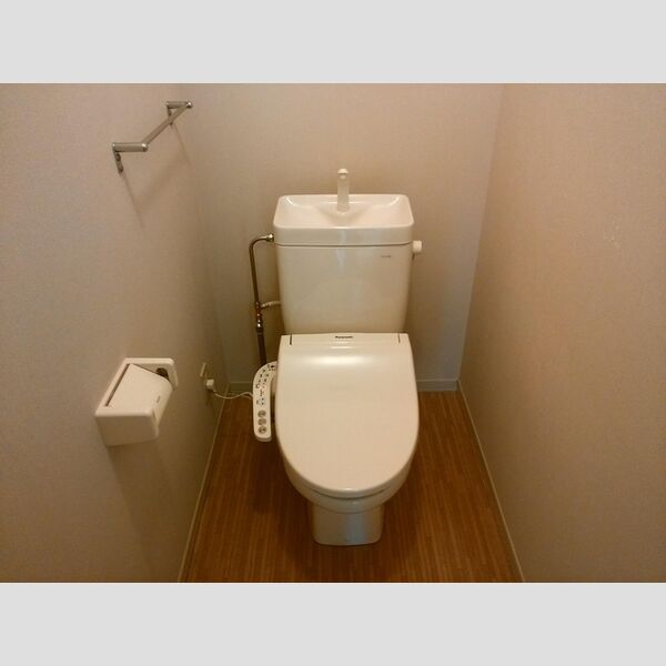 トイレ (温水洗浄暖房便座)