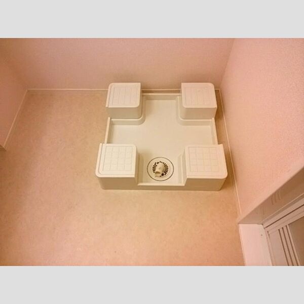 その他 (室内洗濯機置き場)