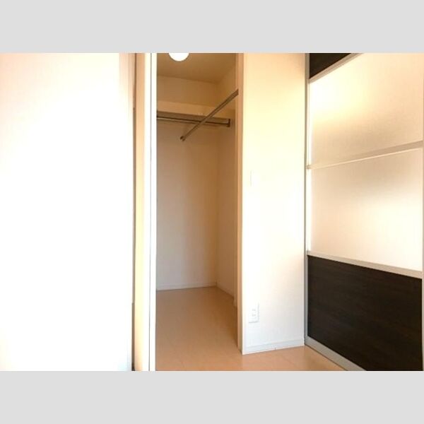 収納 (ウォークインクローゼット)