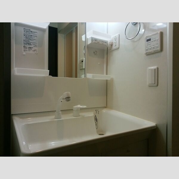 洗面所 (洗髪洗面化粧台)