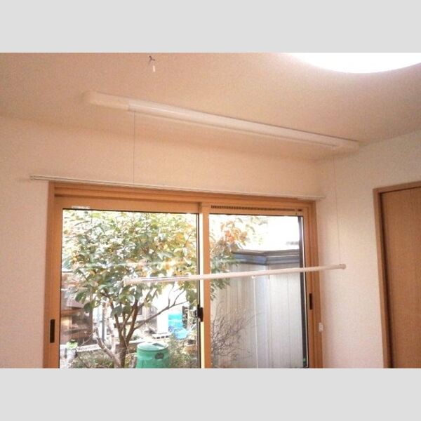 その他設備 (室内物干し)