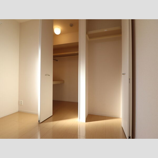 収納 (ウォークインクローゼット・物入)