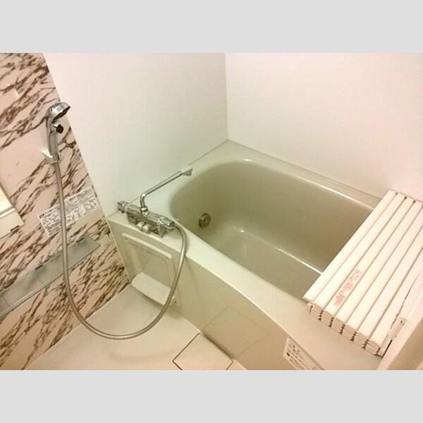 バス (ユニットバス)