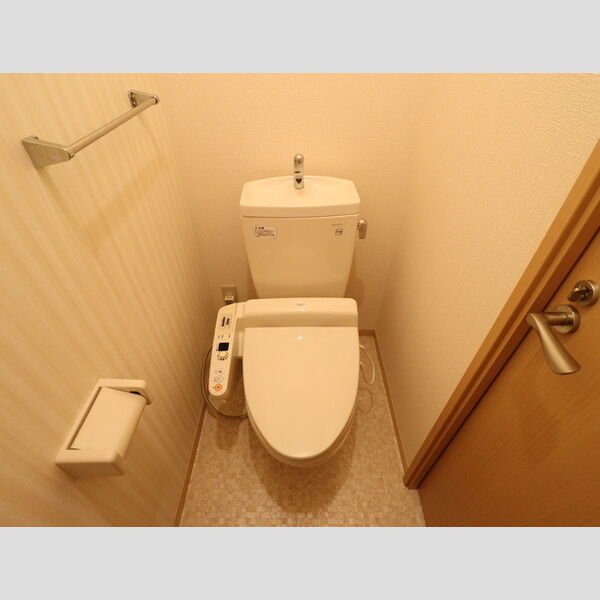 トイレ (温水洗浄暖房便座)