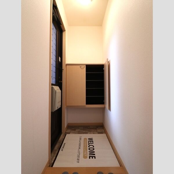 玄関 (シューズボックス)