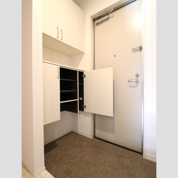 玄関 (シューズボックス(吊戸タイプ))