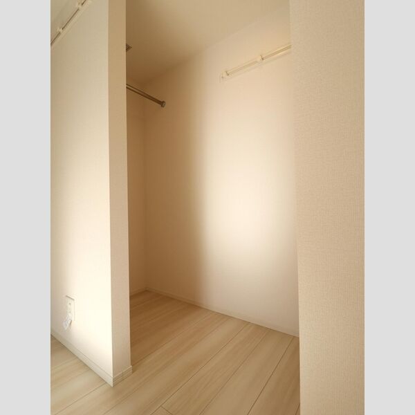 収納 (ウォークインクローゼット)