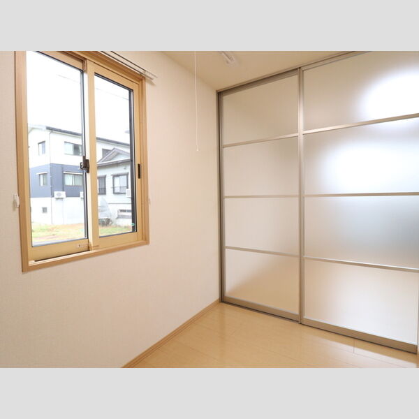 その他 (洋室)