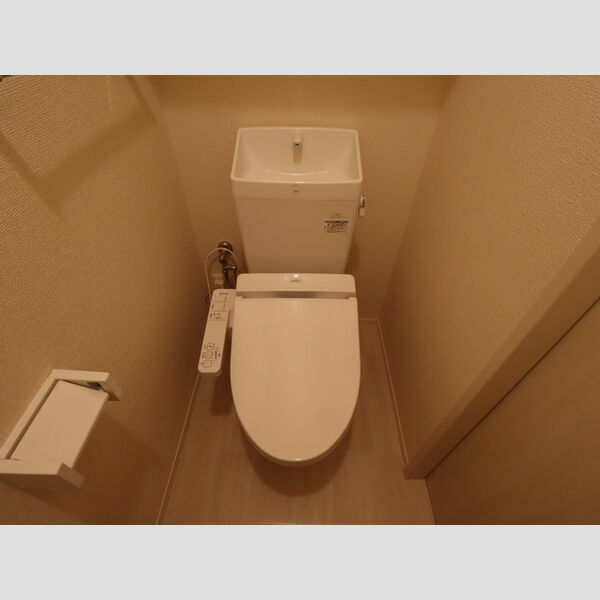 トイレ (温水洗浄暖房便座)