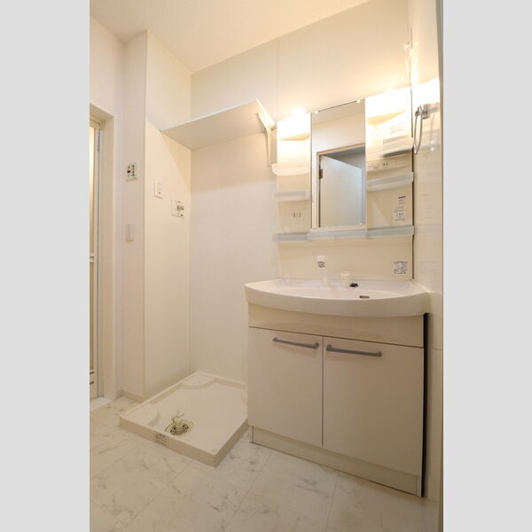 洗面所 (洗髪洗面化粧台)