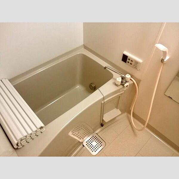 バス (ユニットバス)