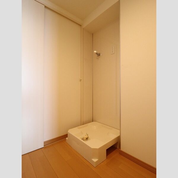 その他 (洗濯機置き場)