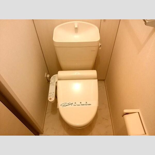 トイレ (温水洗浄暖房便座)