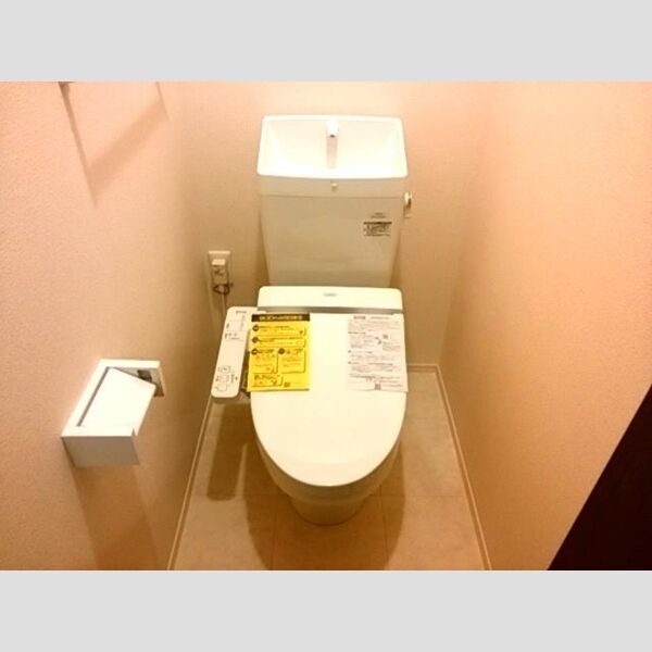 トイレ (温水洗浄暖房便座)