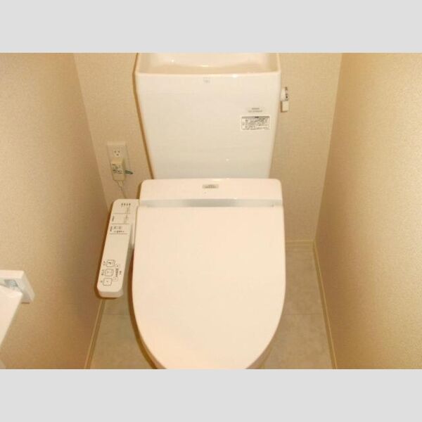 トイレ (温水洗浄暖房便座)