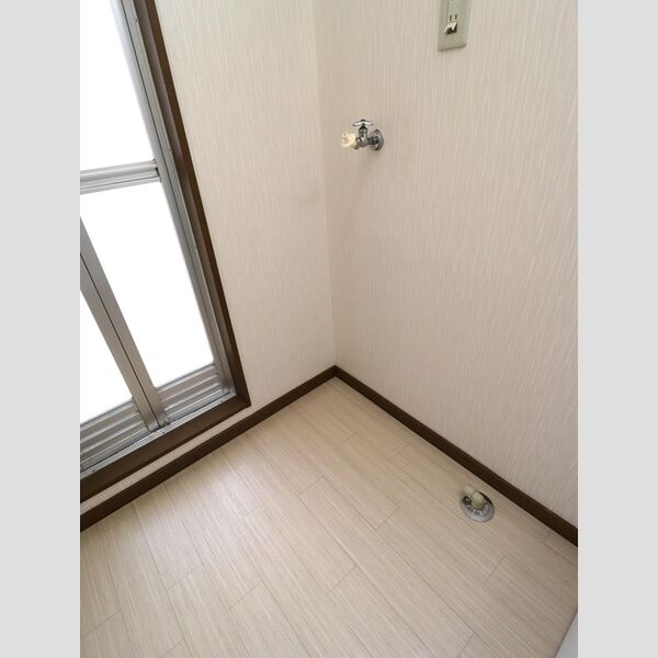 その他 (室内洗濯機置場)