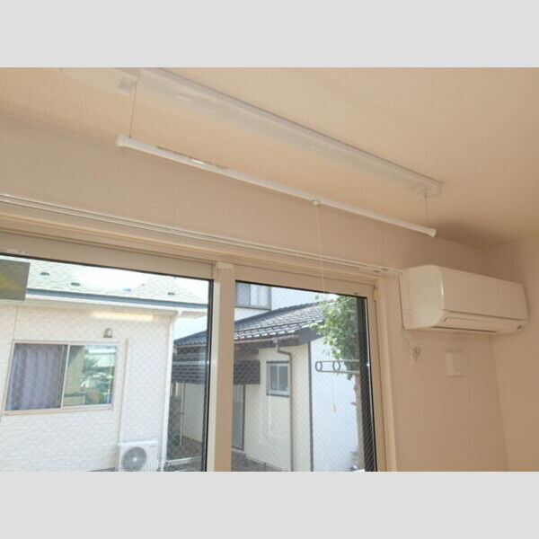 その他設備 (室内物干し)