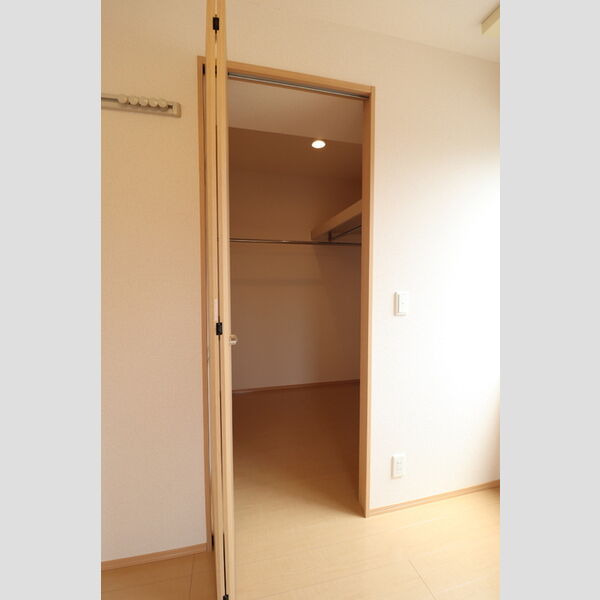 収納 (ウォークインクローゼット)