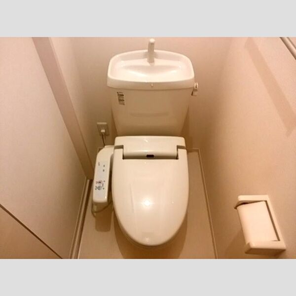 トイレ (温水洗浄暖房便座)