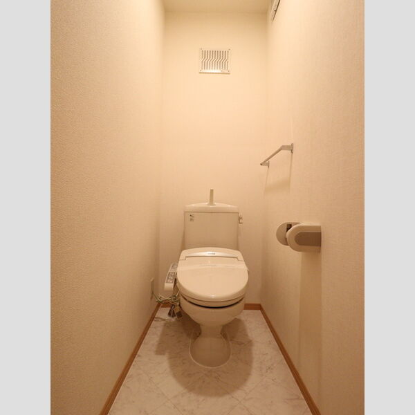 トイレ (温水洗浄暖房便座)