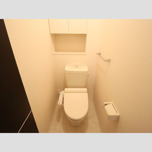 トイレ (温水洗浄暖房便座)